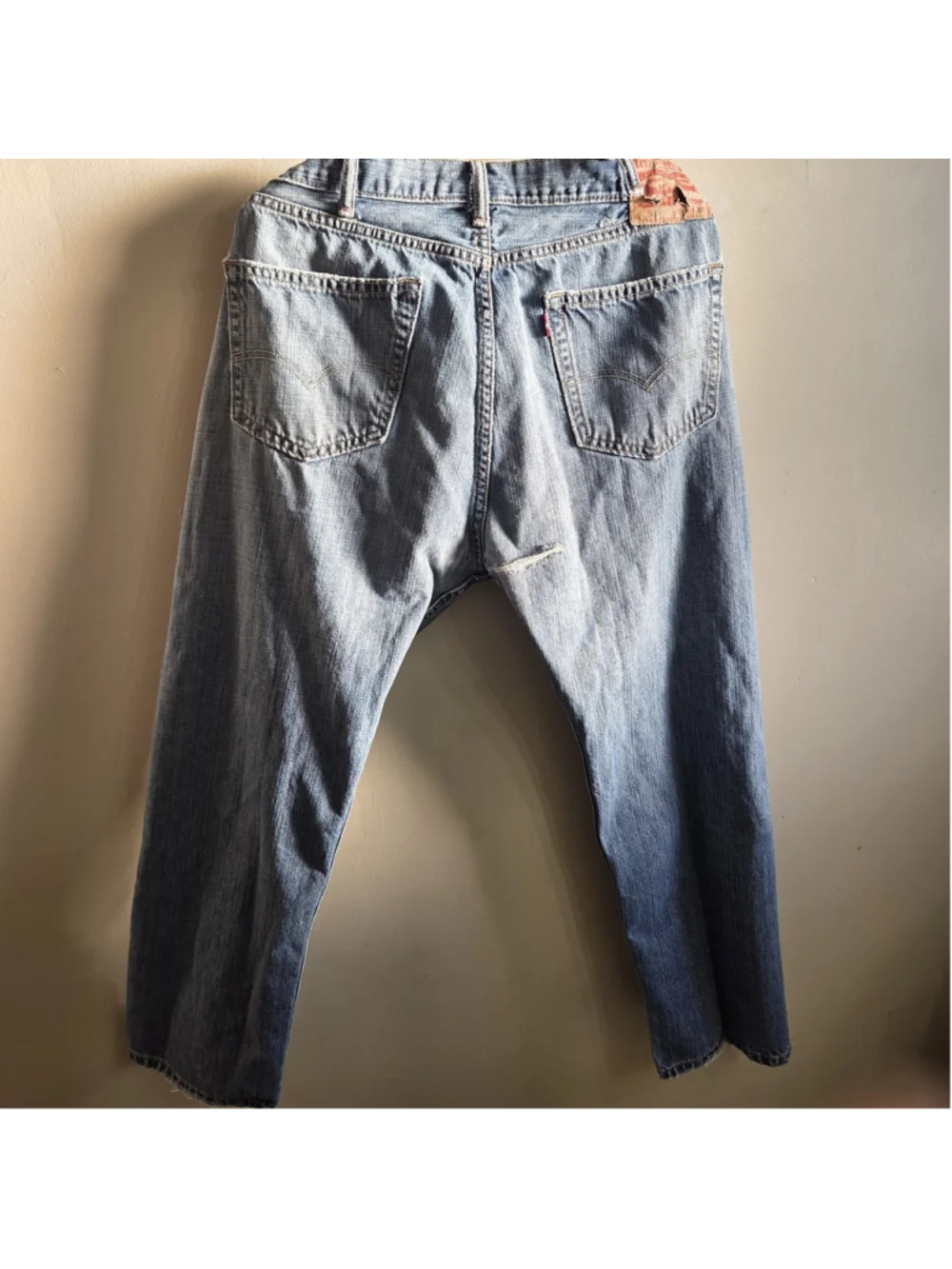 Trashed Levi’s 505 Straight Leg Denim Jeans Size 36x32 READ DESCRIPTION
